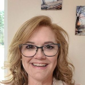 Meet your Posher, Faye